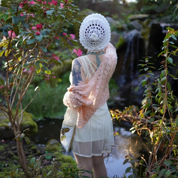 Meet your Posher, Amanda - Picture 3 of 4